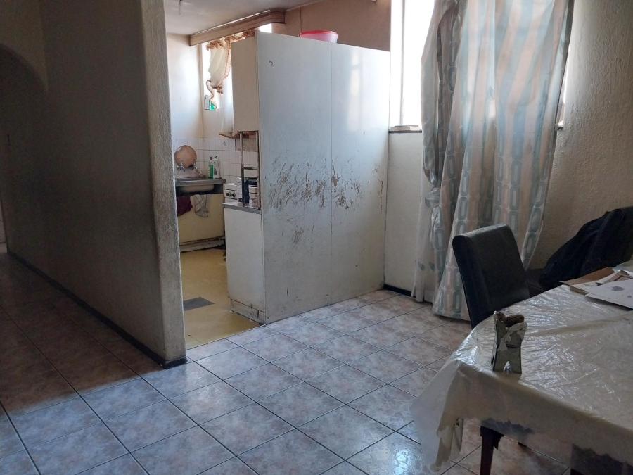 2 Bedroom Property for Sale in Yeoville Gauteng