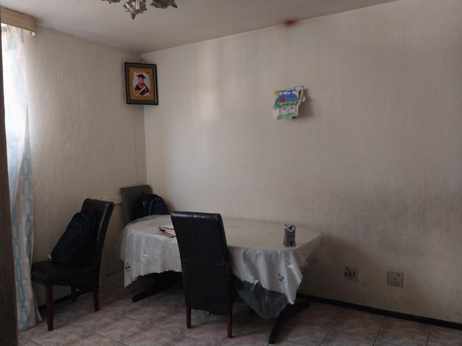 2 Bedroom Property for Sale in Yeoville Gauteng