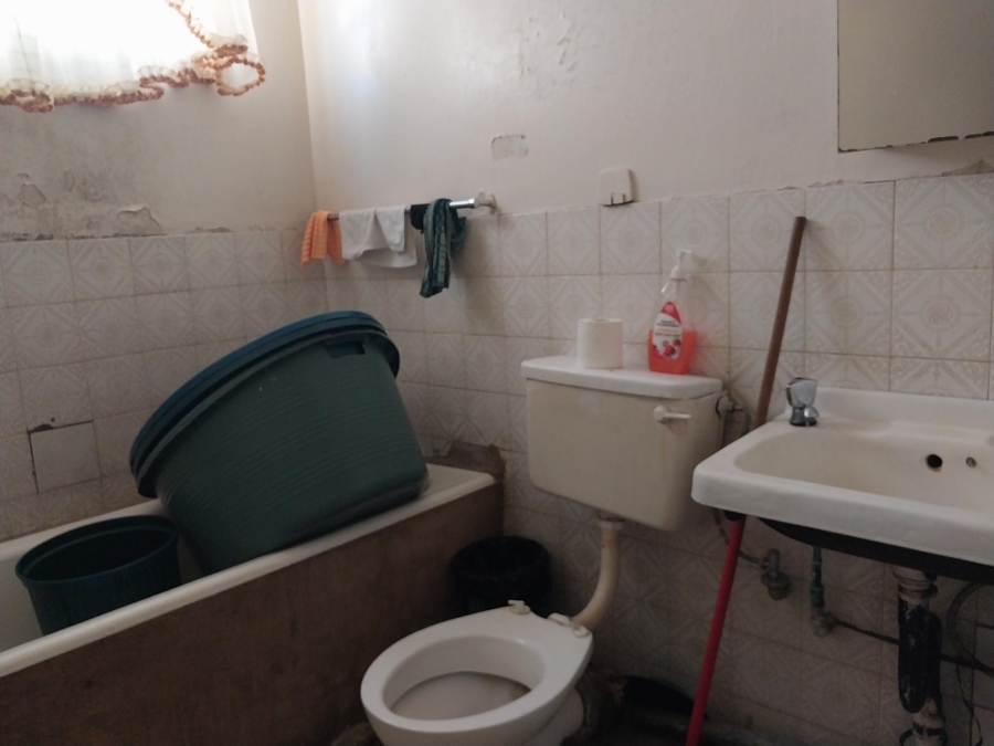 2 Bedroom Property for Sale in Yeoville Gauteng