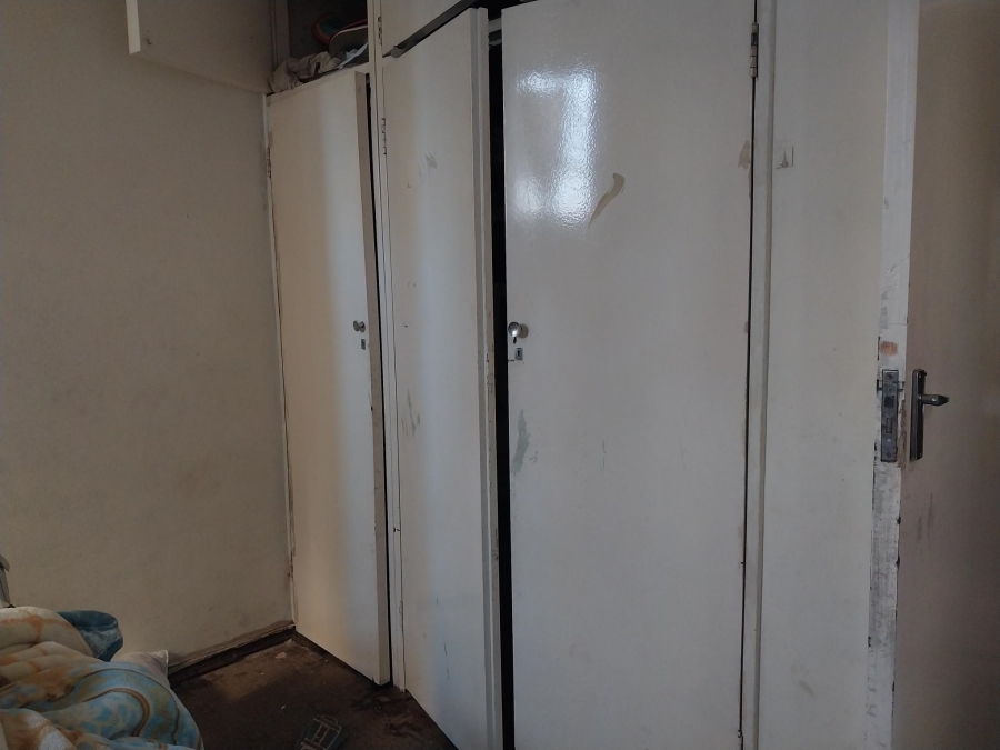 2 Bedroom Property for Sale in Yeoville Gauteng