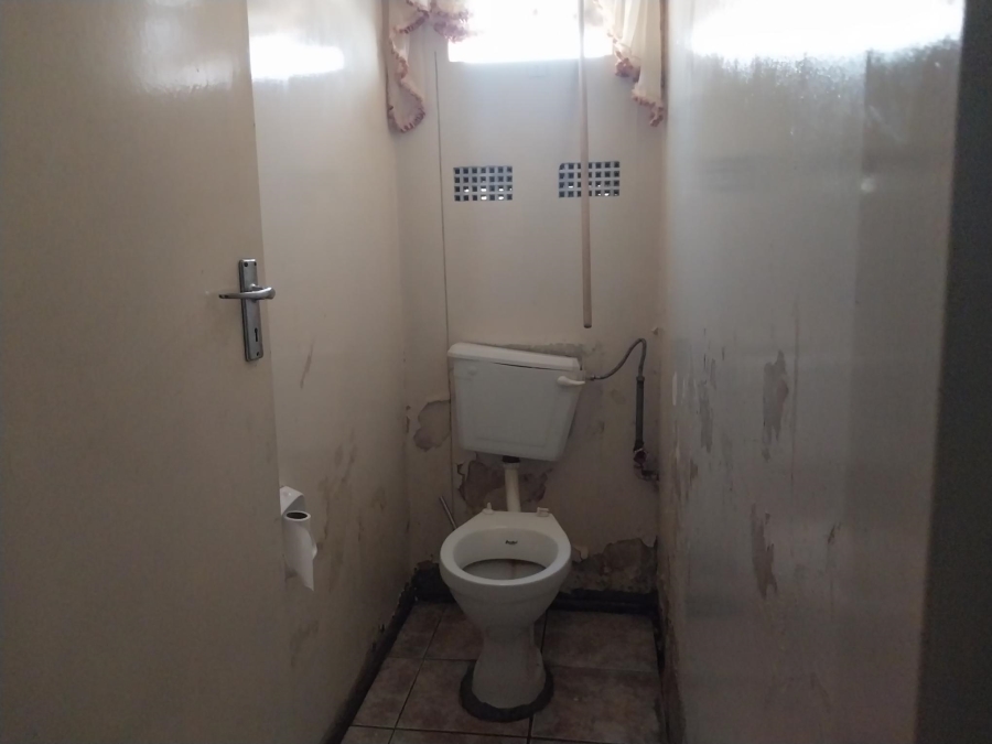 2 Bedroom Property for Sale in Yeoville Gauteng