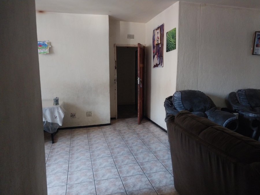 2 Bedroom Property for Sale in Yeoville Gauteng