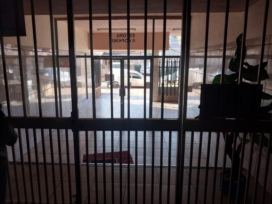 2 Bedroom Property for Sale in Yeoville Gauteng