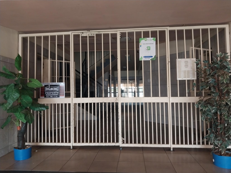 2 Bedroom Property for Sale in Yeoville Gauteng