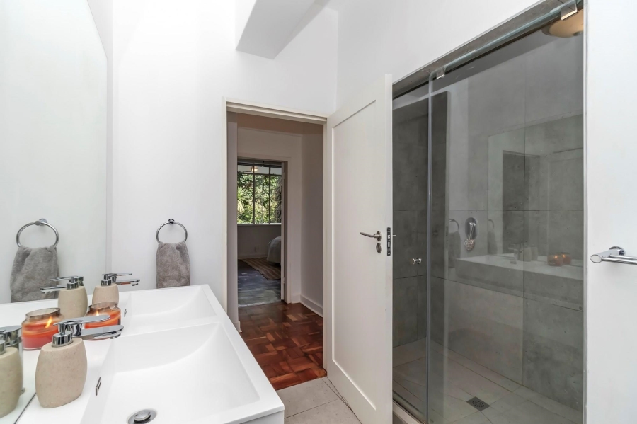 2 Bedroom Property for Sale in Illovo Gauteng