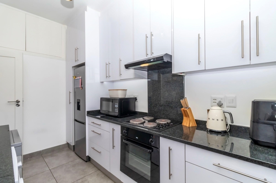 2 Bedroom Property for Sale in Illovo Gauteng