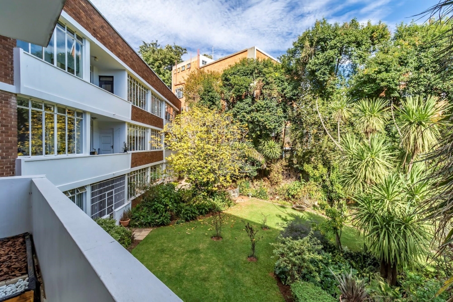 2 Bedroom Property for Sale in Illovo Gauteng