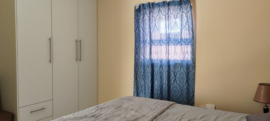 To Let 1 Bedroom Property for Rent in Douglasdale Gauteng