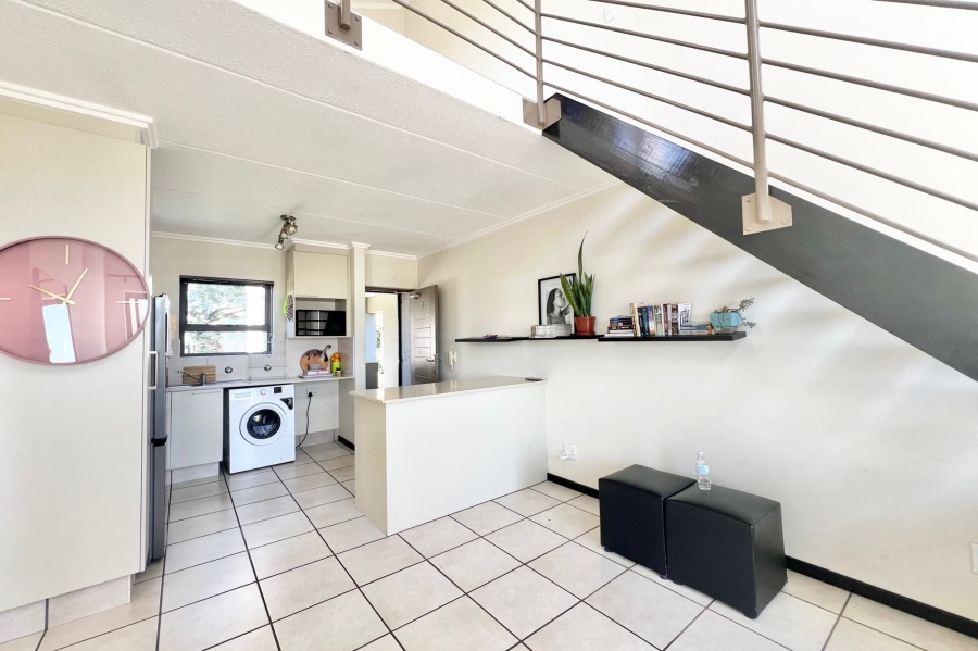 1 Bedroom Property for Sale in Bryanston Gauteng