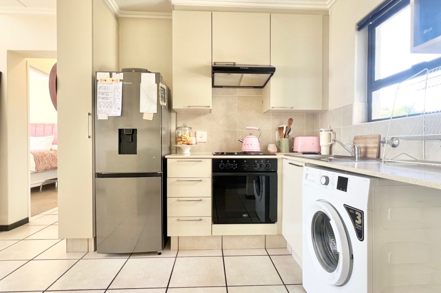 1 Bedroom Property for Sale in Bryanston Gauteng