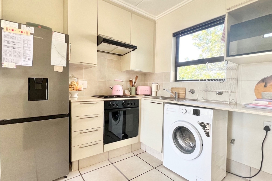1 Bedroom Property for Sale in Bryanston Gauteng