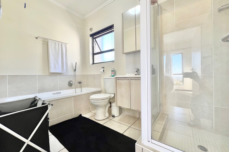1 Bedroom Property for Sale in Bryanston Gauteng