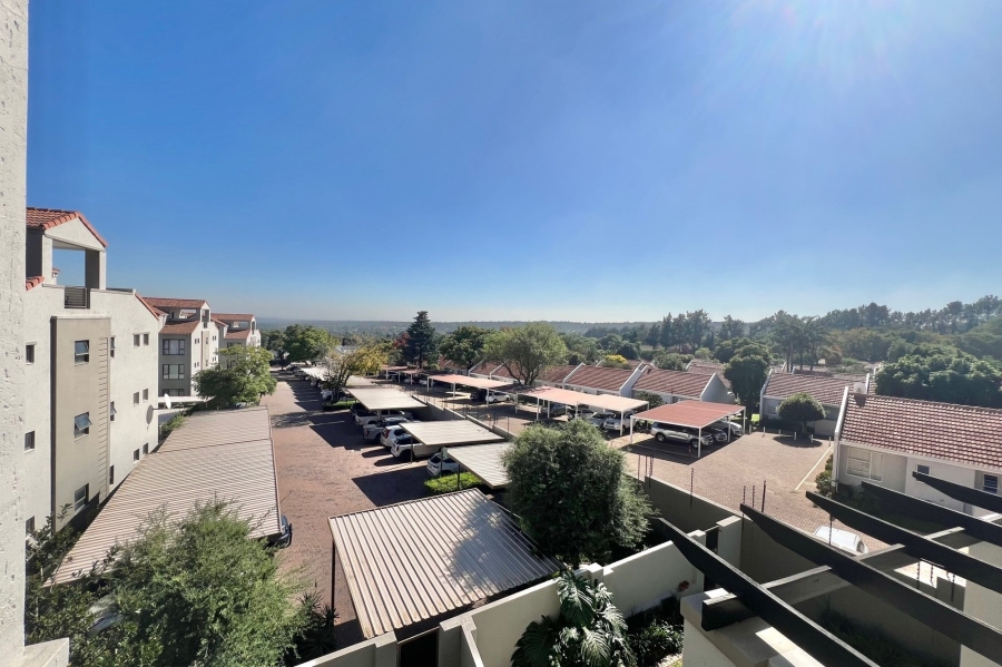 1 Bedroom Property for Sale in Bryanston Gauteng