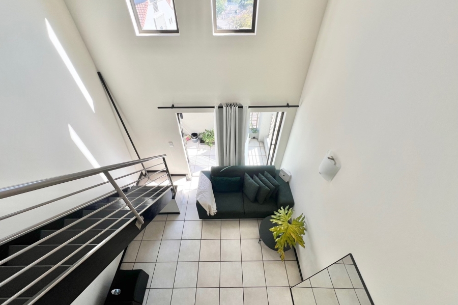 1 Bedroom Property for Sale in Bryanston Gauteng