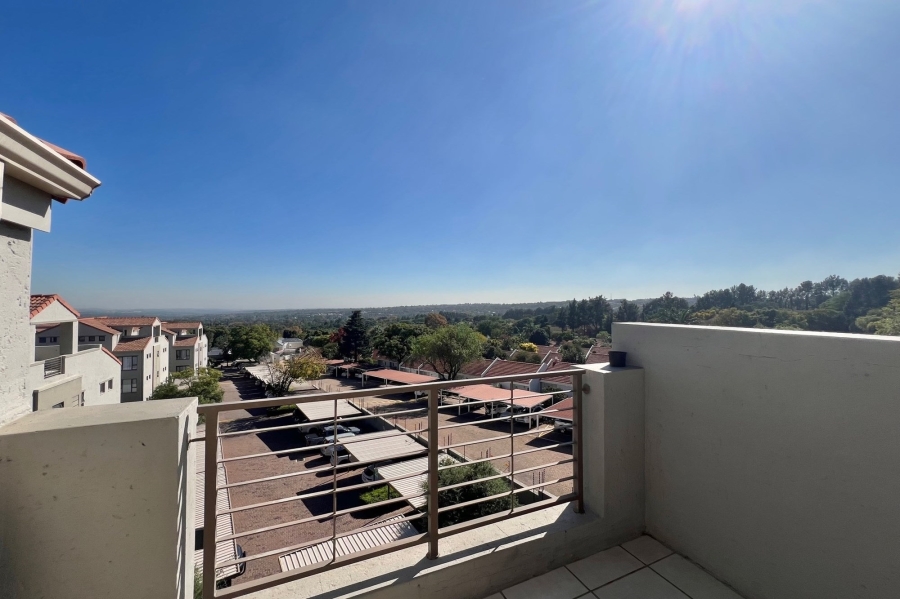 1 Bedroom Property for Sale in Bryanston Gauteng
