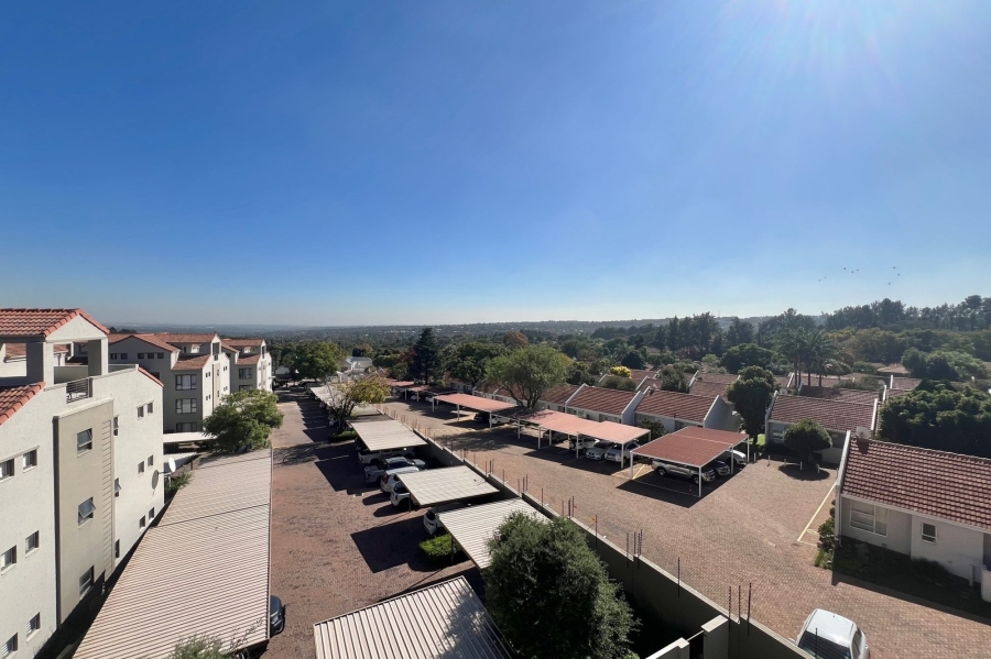 1 Bedroom Property for Sale in Bryanston Gauteng