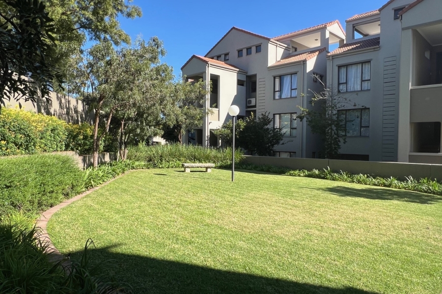 1 Bedroom Property for Sale in Bryanston Gauteng