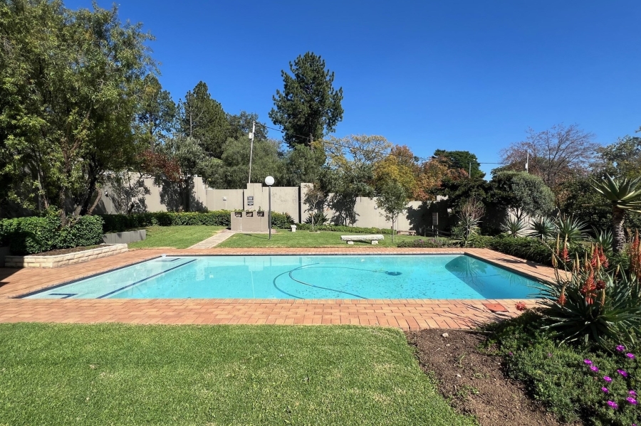 1 Bedroom Property for Sale in Bryanston Gauteng