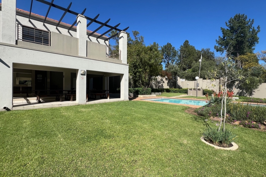 1 Bedroom Property for Sale in Bryanston Gauteng