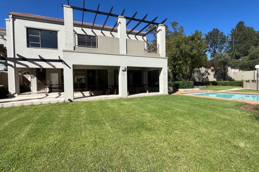 1 Bedroom Property for Sale in Bryanston Gauteng