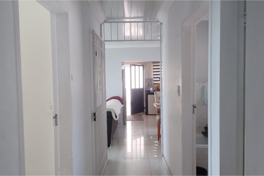 3 Bedroom Property for Sale in Zakariyya Park Gauteng