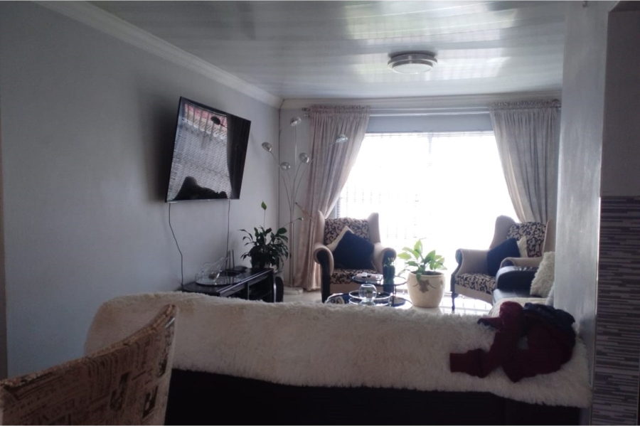 3 Bedroom Property for Sale in Zakariyya Park Gauteng
