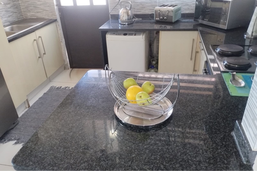 3 Bedroom Property for Sale in Zakariyya Park Gauteng