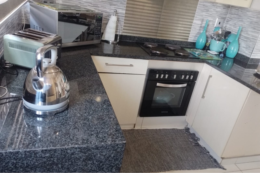 3 Bedroom Property for Sale in Zakariyya Park Gauteng