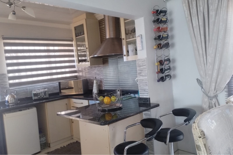 3 Bedroom Property for Sale in Zakariyya Park Gauteng