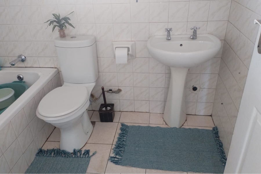 3 Bedroom Property for Sale in Zakariyya Park Gauteng