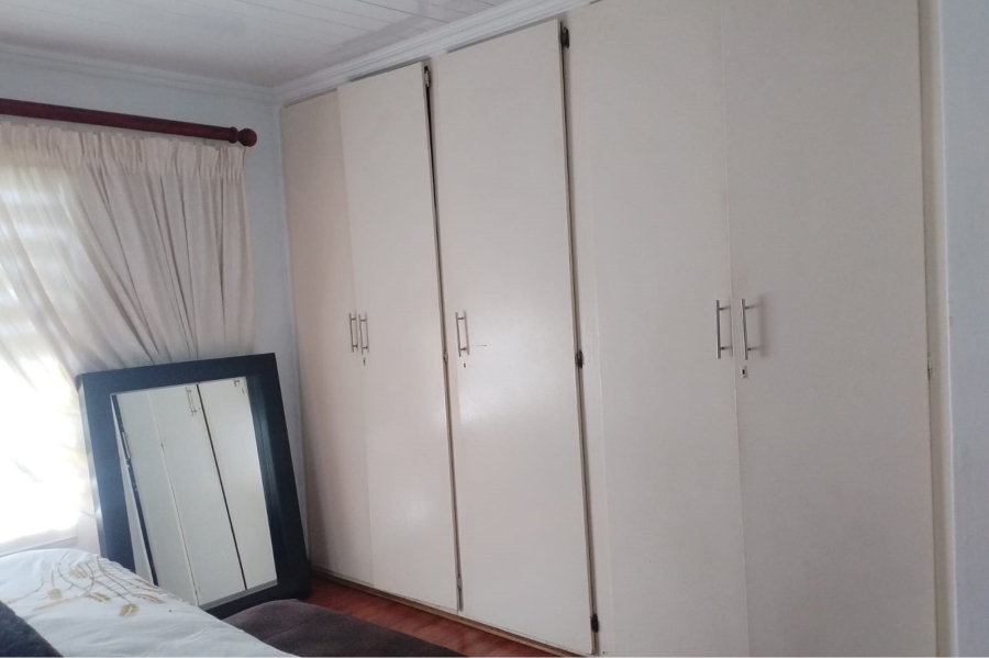 3 Bedroom Property for Sale in Zakariyya Park Gauteng