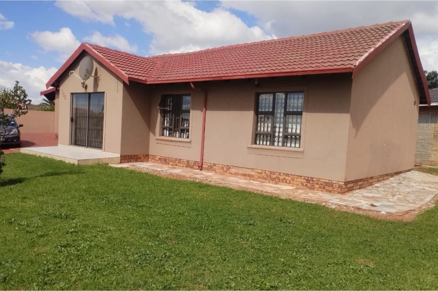 3 Bedroom Property for Sale in Zakariyya Park Gauteng
