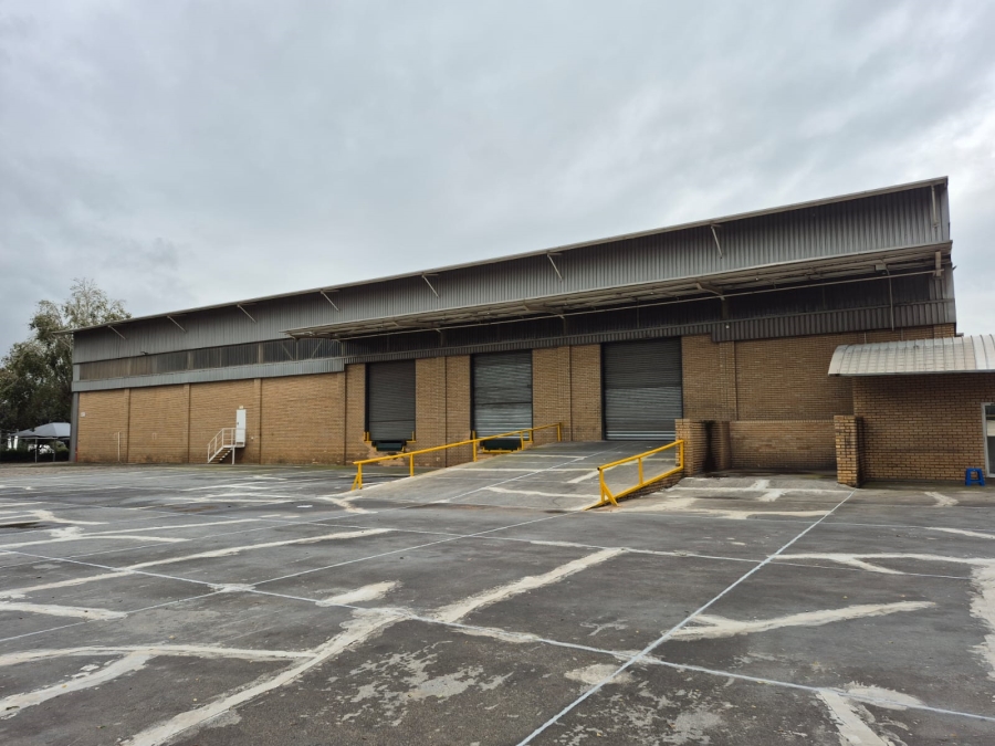 To Let commercial Property for Rent in Longmeadow Gauteng