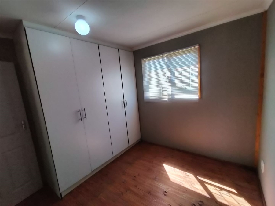 5 Bedroom Property for Sale in Patryshoek A H Gauteng