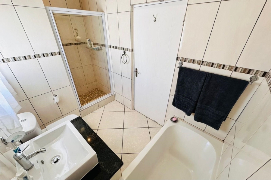 3 Bedroom Property for Sale in North Riding Gauteng
