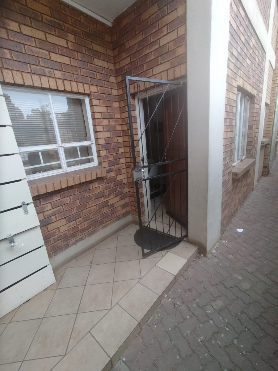 3 Bedroom Property for Sale in Karenpark Gauteng