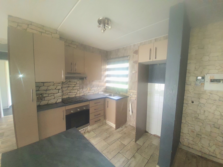 2 Bedroom Property for Sale in Whitney Gardens Gauteng