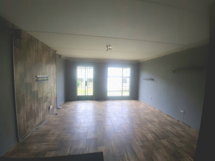 2 Bedroom Property for Sale in Whitney Gardens Gauteng