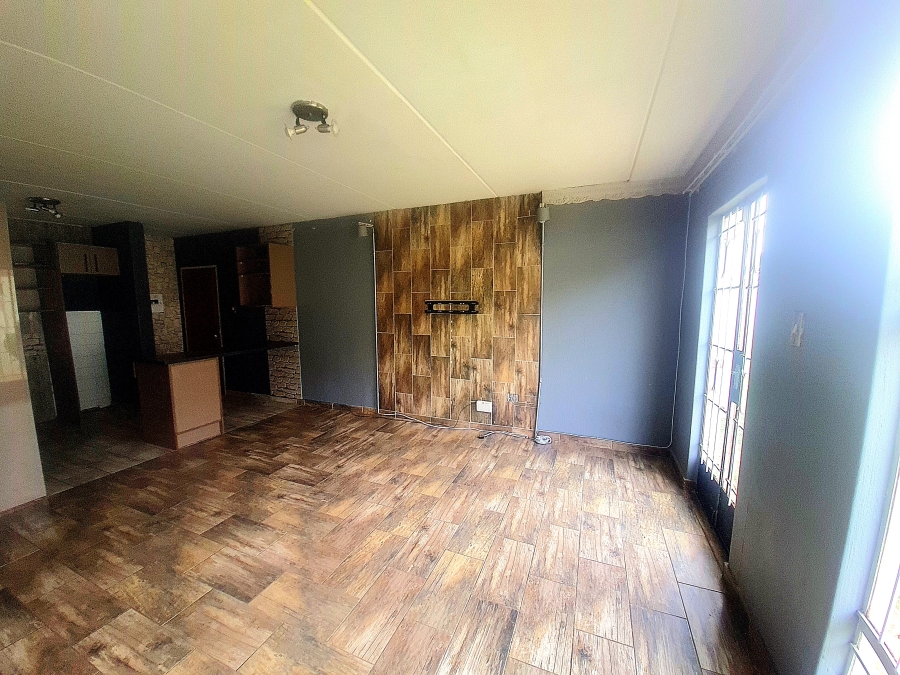 2 Bedroom Property for Sale in Whitney Gardens Gauteng