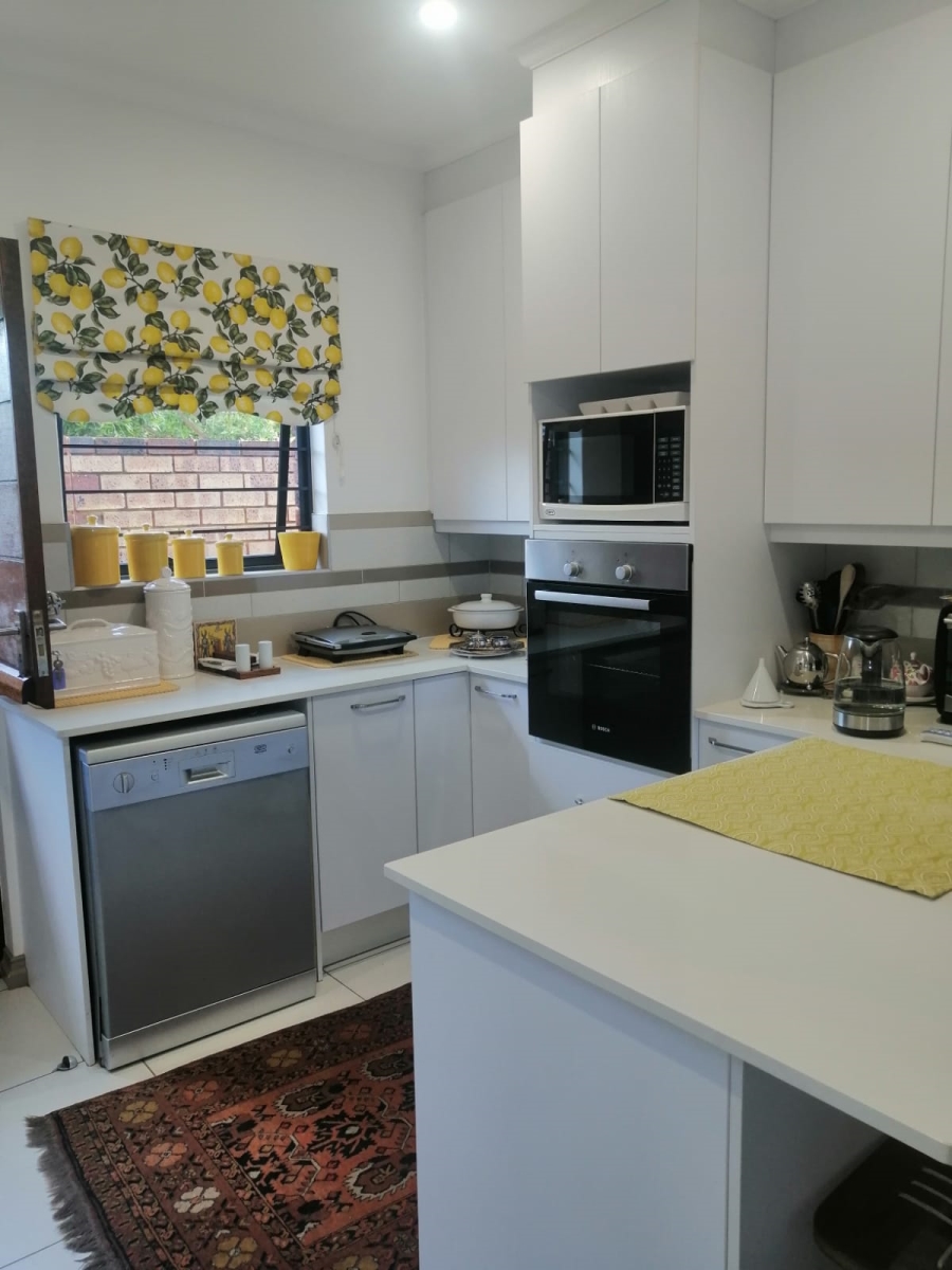 2 Bedroom Property for Sale in North Riding AH Gauteng