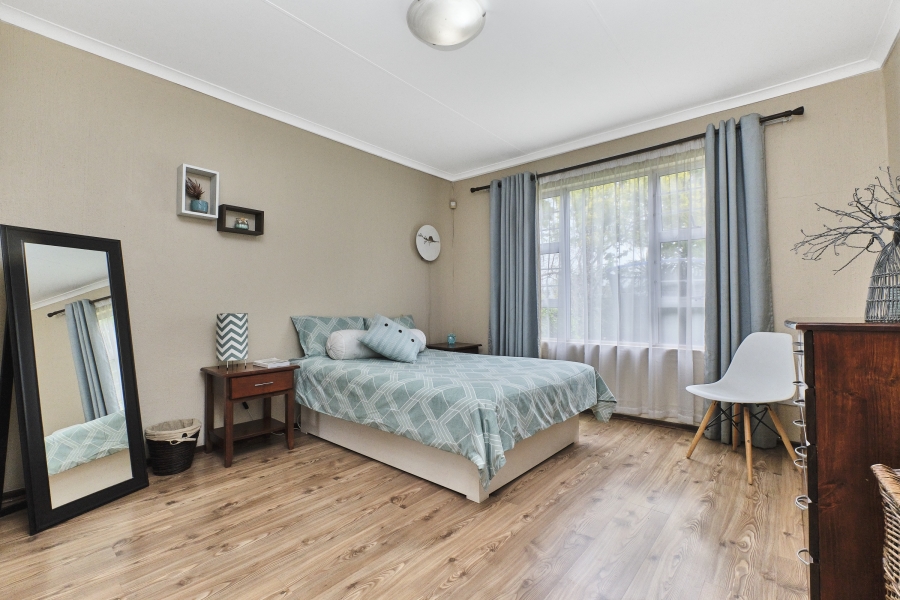 To Let 3 Bedroom Property for Rent in Barbeque Downs Gauteng