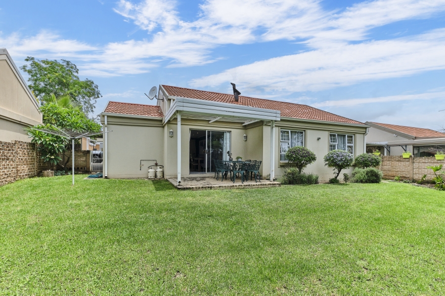 To Let 3 Bedroom Property for Rent in Barbeque Downs Gauteng