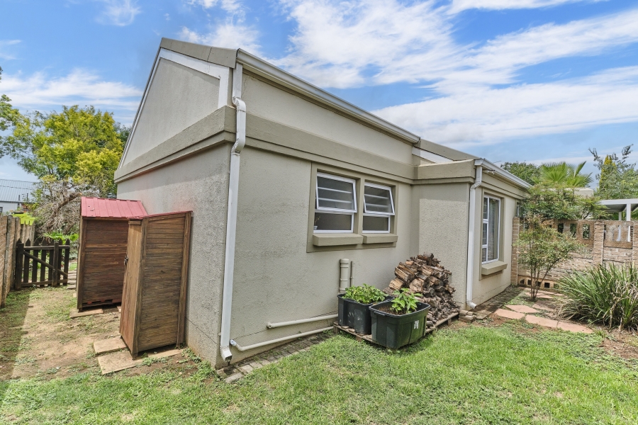 To Let 3 Bedroom Property for Rent in Barbeque Downs Gauteng