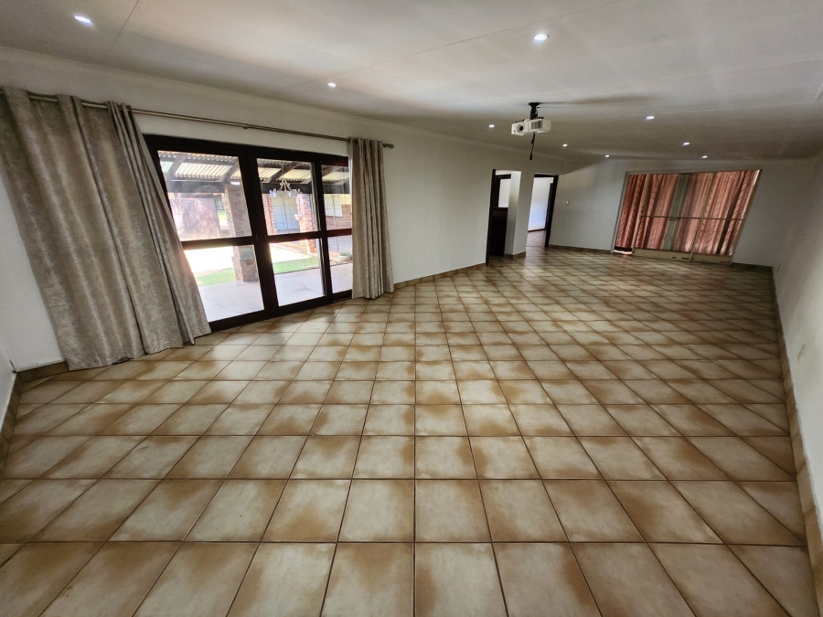 5 Bedroom Property for Sale in Gerardsville Gauteng