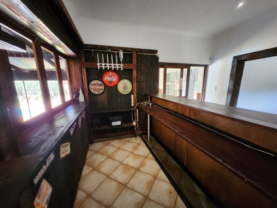 5 Bedroom Property for Sale in Gerardsville Gauteng