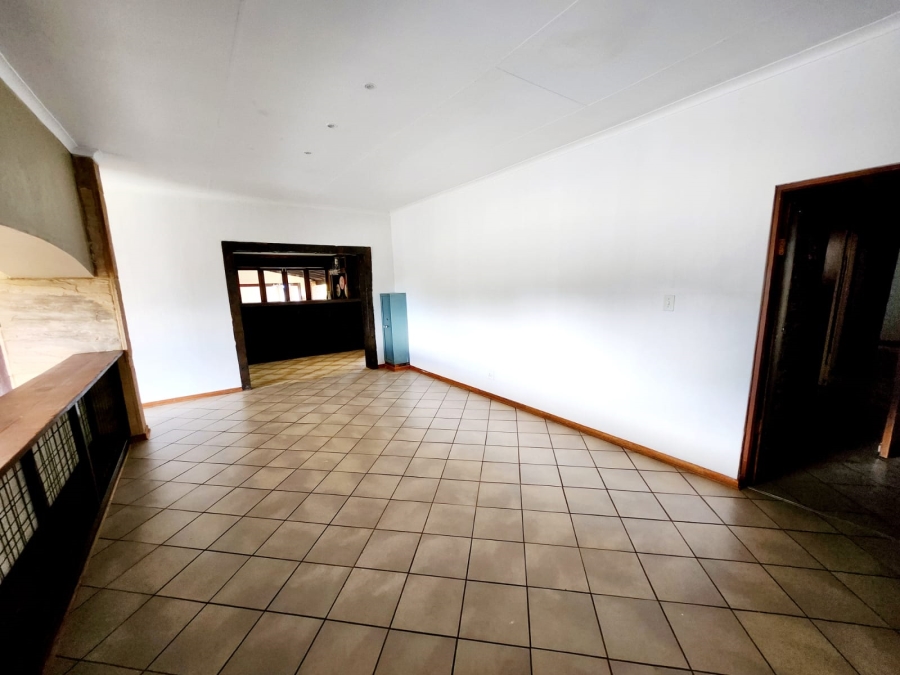 5 Bedroom Property for Sale in Gerardsville Gauteng