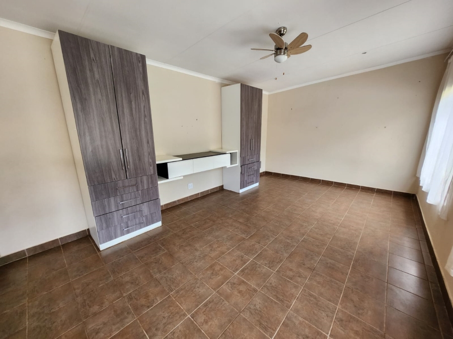 5 Bedroom Property for Sale in Gerardsville Gauteng