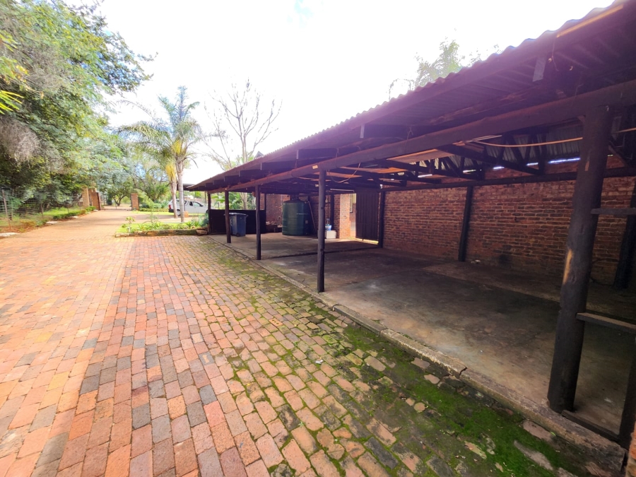 5 Bedroom Property for Sale in Gerardsville Gauteng