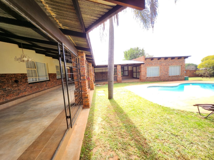 5 Bedroom Property for Sale in Gerardsville Gauteng
