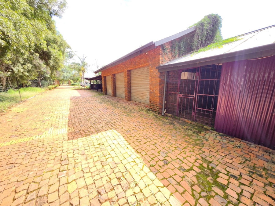 5 Bedroom Property for Sale in Gerardsville Gauteng